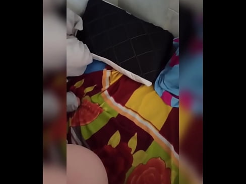 ❤️ Моя сусідка по кімнаті залишається вдома одна, тому що її чоловік їде у відпустку, а я користуюся можливістю трахнути її і наповнювати її дупу молоком ❤️ Супер порно у нас ﹏